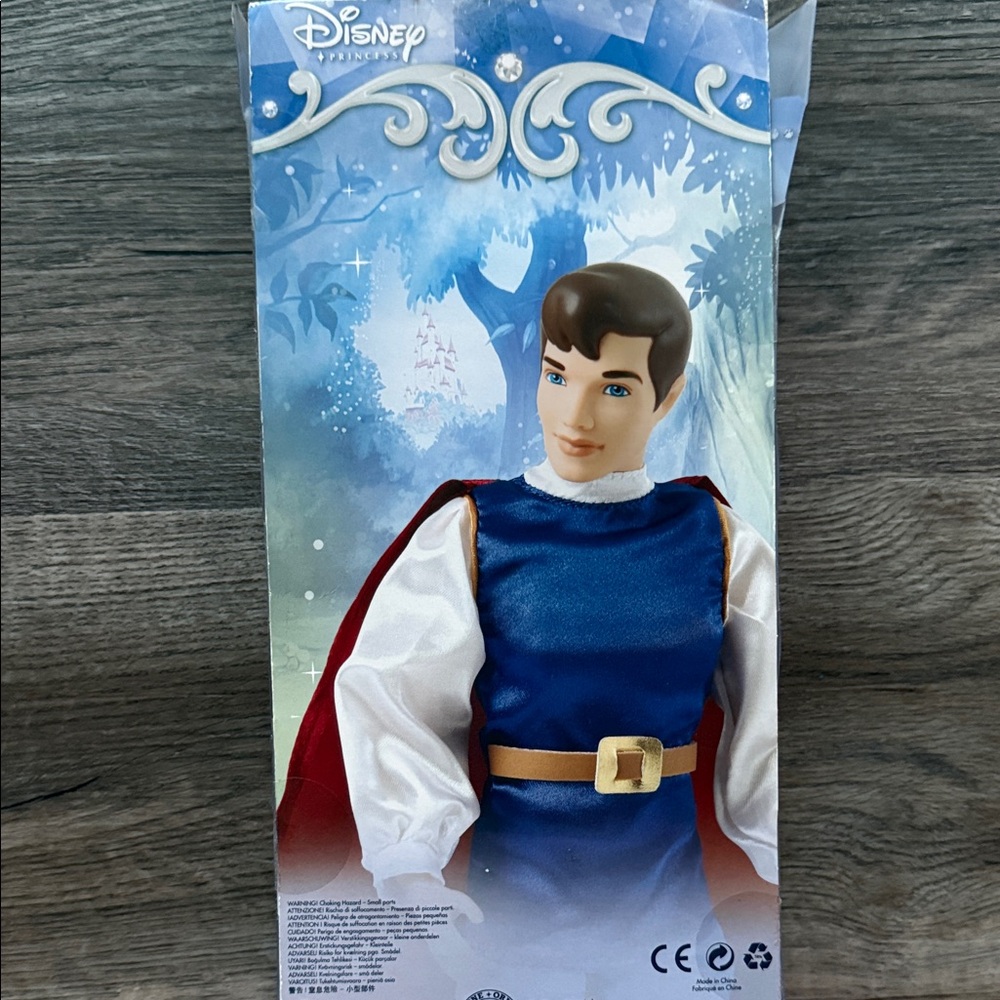 Disney Prince Doll in Blue Tunic with Red Cape - Picture 4 of 6